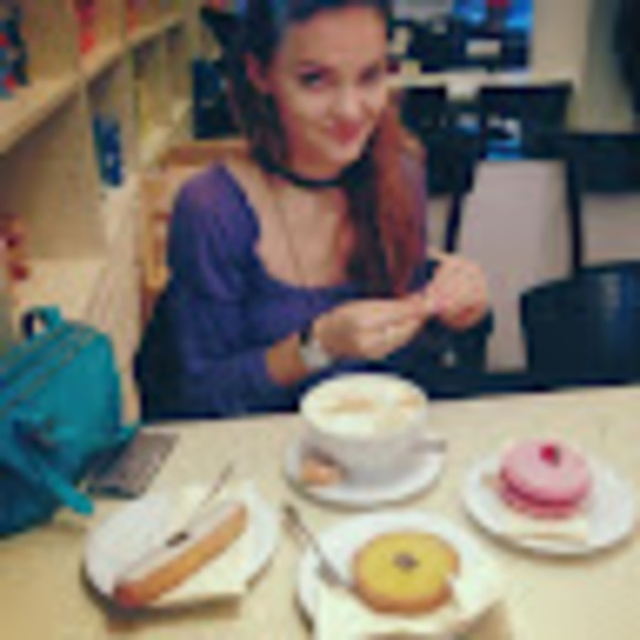 Meet your Posher, Vanesa - Picture 1 of 1